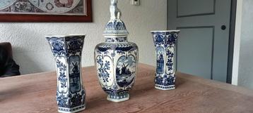 Oud kaststel Delfts Blauw met hond  beschikbaar voor biedingen