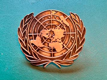 Embleem metaal United Nations beschikbaar voor biedingen