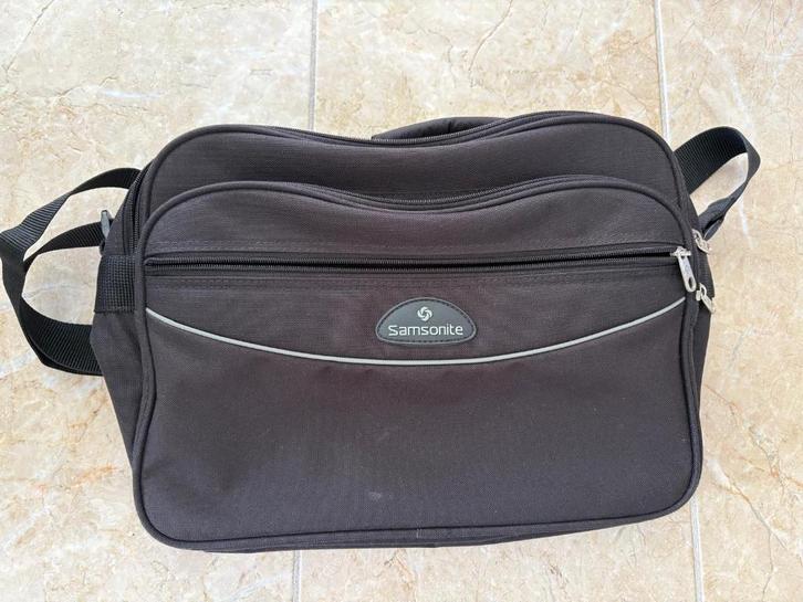 Stevige Samsonite zwart/grijze aktetas: 40 x 30 cm, Computers en Software, Laptoptassen, Gebruikt, Aktetas, 11 inch of minder