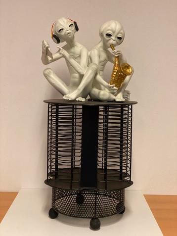 Alien CD-houder met muzikale aliens – uniek! beschikbaar voor biedingen