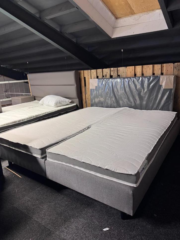 2 persoons boxpring internet retour, Huis en Inrichting, Slaapkamer | Boxsprings, 180 cm, 200 cm, Tweepersoons, Ophalen of Verzenden