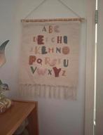 Geborduurd alfabet hang doek H&m home, Kinderen en Baby's, Ophalen of Verzenden, Zo goed als nieuw, Wanddecoratie