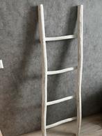Mooie decoratieve ladder!, Doe-het-zelf en Verbouw, Ladders en Trappen, Ladder, Zo goed als nieuw, Ophalen