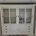Buffetkast merk Richmond (wit, 272 breed, 241 hoog, 63 diep), Ophalen, Gebruikt, 200 cm of meer, Met deur(en)