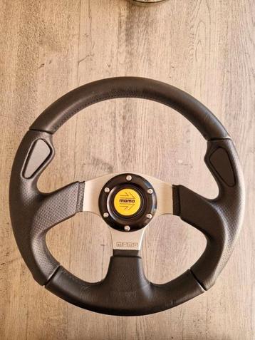 MOMO D32 Sportstuur leer KBA70142 VW Golf | Almere Zeist beschikbaar voor biedingen