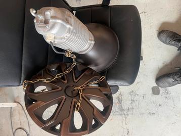 Stoere hanglamp beschikbaar voor biedingen