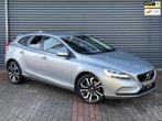 Volvo V40 2.0 D2 Nordic+ Led | Aut | Pdc | Navi | Clima, 4 cilinders, Leder en Stof, 1353 kg, Origineel Nederlands