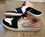 Nike Air Jordan mid zwart wit roze maat 42, Overige kleuren, Ophalen of Verzenden, Sneakers of Gympen, Zo goed als nieuw