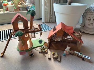 Sylvanian Famillies Treehouse & Log Cabin gift set beschikbaar voor biedingen