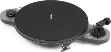 Pro-Ject Elemental OM5e Platenspeler zilver/zwart - nieuw beschikbaar voor biedingen
