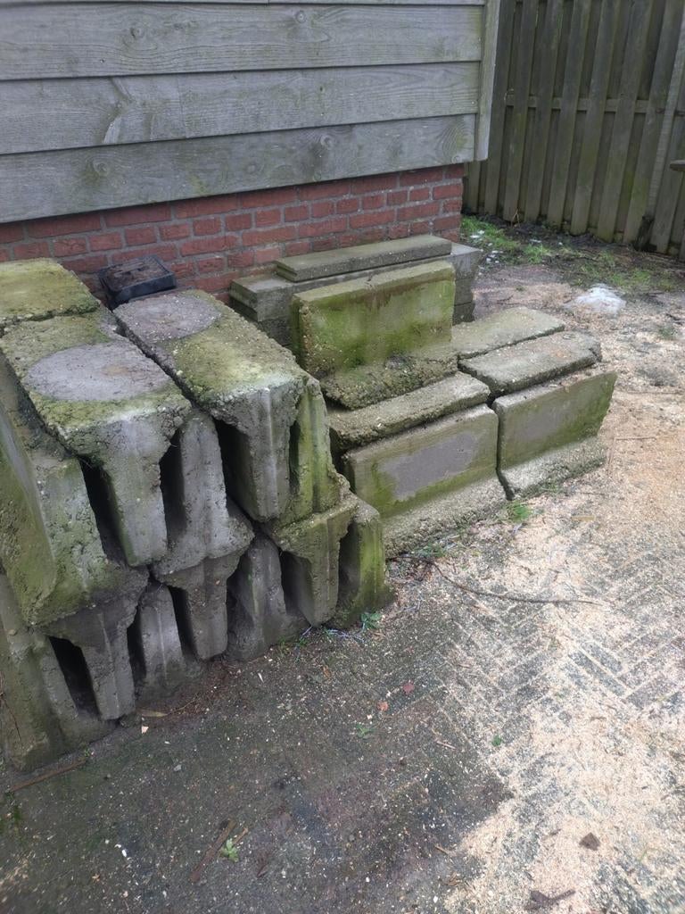 Betonnen fundatie randen/blokken voor schuur of blokhut, Ophalen