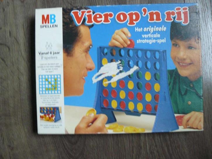 Vier op een rij van MB., Hobby en Vrije tijd, Gezelschapsspellen | Bordspellen, Zo goed als nieuw, Een of twee spelers, Ophalen of Verzenden