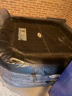 Intex Opblaasbare Jacuzzi 4 Personen, Tuin en Terras, Bubbelbaden en Hottubs, Ophalen of Verzenden, Gebruikt, Afdekzeil, Opblaasbaar