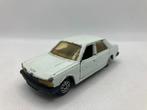 Peugeot 305 - Norev 1:43, Hobby en Vrije tijd, Gebruikt, Ophalen of Verzenden, Auto, Norev