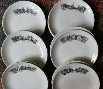Vintage BORDEN AMSTERDAMS GRACHTENSERVIES in nieuwstaat beschikbaar voor biedingen