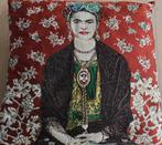 Sierkussen 40x40 - Frida Kahlo, Ophalen of Verzenden, Zo goed als nieuw, Rood, Vierkant