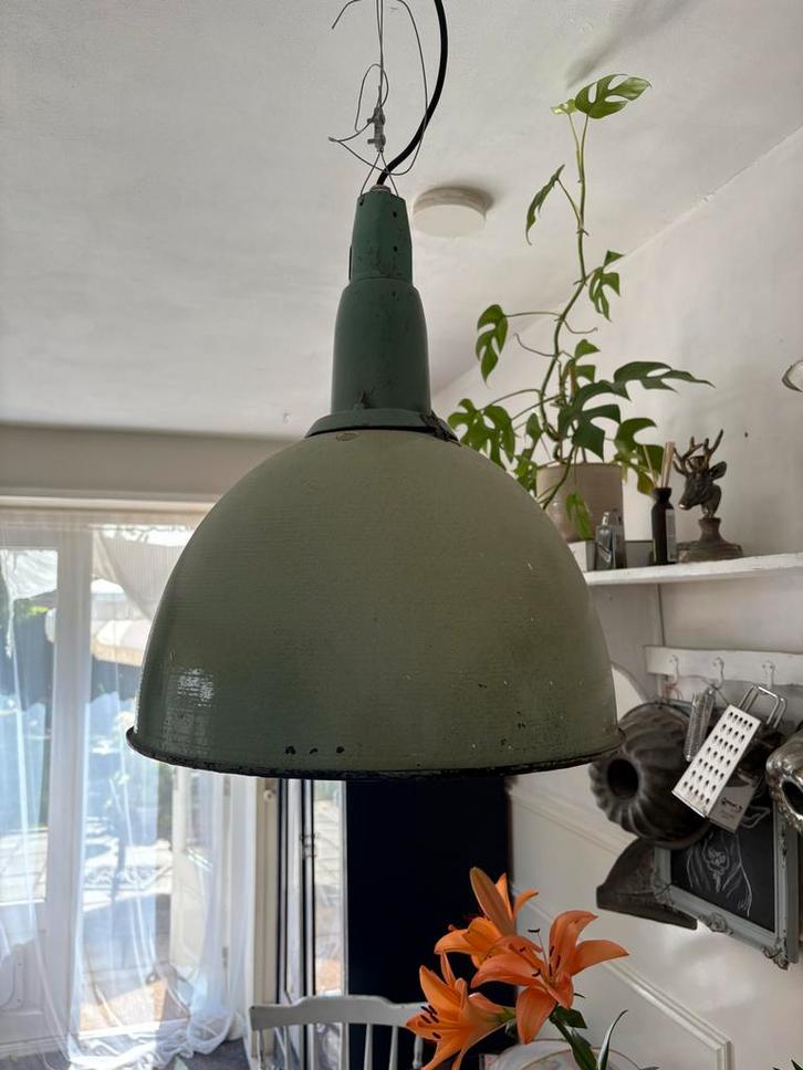 Vintage Industriële Emaillen Russische Hanglamp groen, Antiek en Kunst, Antiek | Lampen, Ophalen