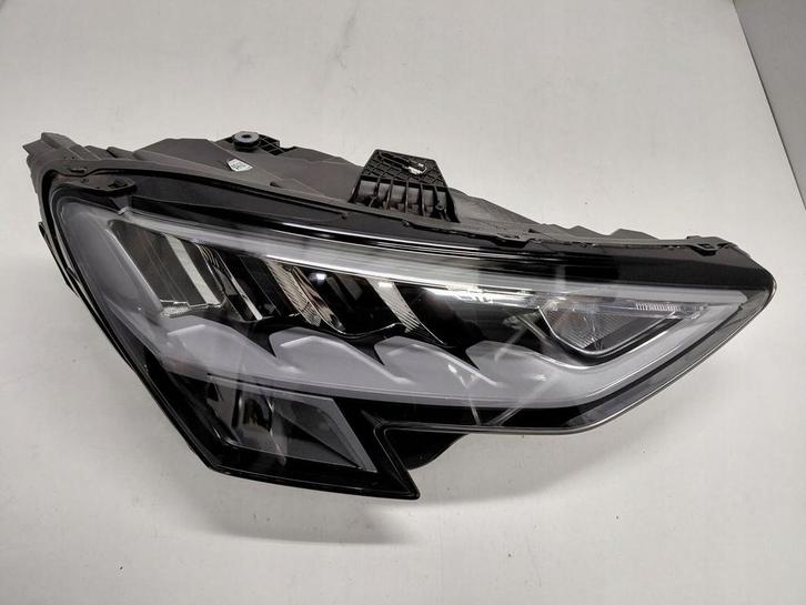 Audi A3 8Y LED rechterlamp Ideaal, Auto-onderdelen, Verlichting, Audi, Gebruikt, Ophalen of Verzenden