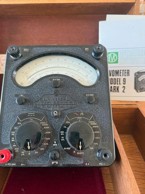 Twee Avo meters:  model 7 & model 9 Mk ll, Doe-het-zelf en Verbouw, Meetapparatuur, Zo goed als nieuw, Ophalen