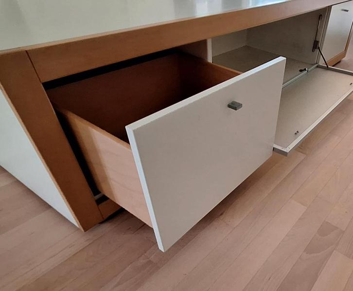 Hulsta TV Meubel / Kast, Huis en Inrichting, Kasten | Televisiemeubels, Minder dan 100 cm, 200 cm of meer, 50 tot 75 cm, Ophalen