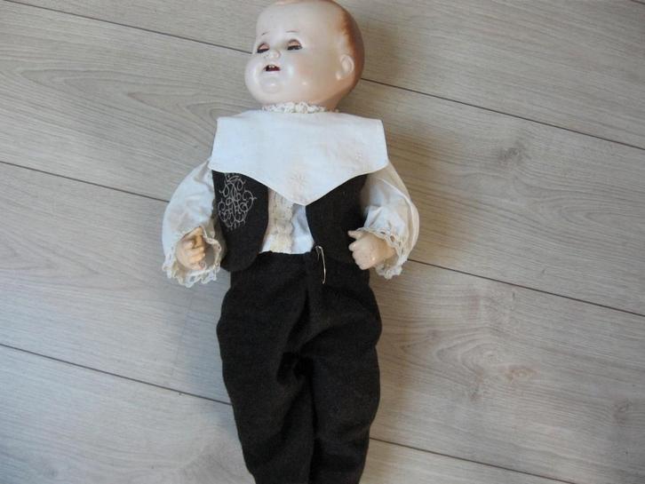 Oude antieke KWG pop  nr. 137015 GERMANY 51 cm aangekleed, Verzamelen, Poppen, Gebruikt, Pop, Ophalen of Verzenden