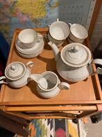 THEESERVIES, Antiek en Kunst, Ophalen of Verzenden