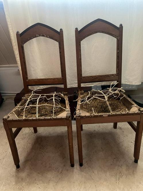 2 Eiken Art Deco stoelen. Geen zin meer om op te knappen, Antiek en Kunst, Antiek | Meubels | Stoelen en Banken, Ophalen