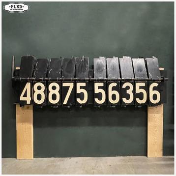 Oud scorebord van kegelbaan - Jaren vijftig -  B144 cm beschikbaar voor biedingen