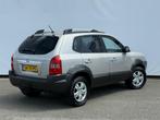 Hyundai Tucson 2.0i 4WD Style ! VERKOCHT !, Stof, Gebruikt, 4 cilinders, Metallic lak