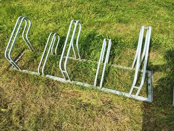 Gegalvaniseerd fietsenrek voor 5 fietsen  beschikbaar voor biedingen