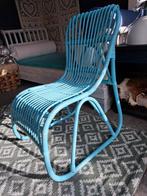Vintage Rotan stoel blauw, Blauw, Gebruikt, Ophalen