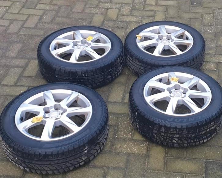 Winterbanden Dunlop op lichtmetalen velgen 5x100, Auto diversen, Autosport-onderdelen, Gebruikt, Ophalen of Verzenden