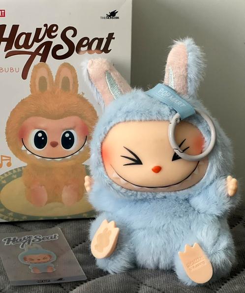 Labubu Have a seat blauw Hehe bijna gratis, Kinderen en Baby's, Speelgoed | Knuffels en Pluche, Zo goed als nieuw, Overige typen