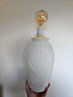 Art deco melkglas tafellamp jaren 20/30 vintage., Huis en Inrichting, Lampen | Tafellampen, Minder dan 50 cm, Glas, Zo goed als nieuw