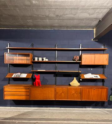 Poul Cadovius by Royal System vintage modulair wandsysteem beschikbaar voor biedingen
