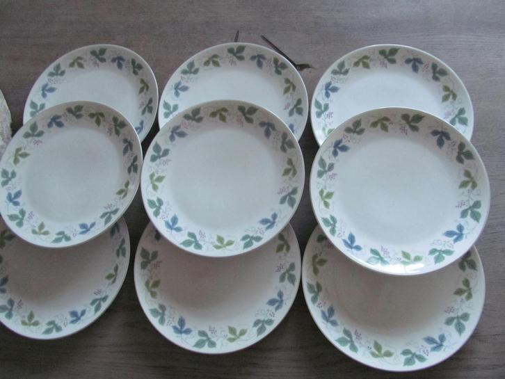 9 Borden Arzberg met prachtige Rand, Huis en Inrichting, Keuken | Servies, Zo goed als nieuw, Bord(en), Overige stijlen, Keramiek