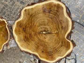 Decoratieve houtschijven/houten schijven van acaciahout beschikbaar voor biedingen