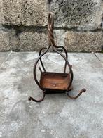 Vintage metalen kledinghaak met zeepbak uit de kolenmijnen, Antiek en Kunst, Antiek | Gereedschap en Instrumenten, Ophalen of Verzenden