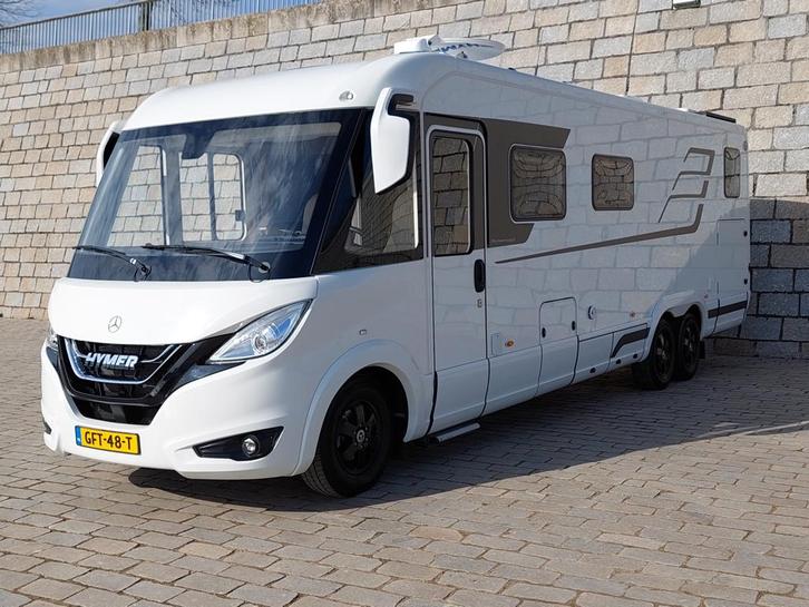 Hymer 880 BMLI Mercedes aut. 15500km Lithium, 880 watt solar, Caravans en Kamperen, Campers, Particulier, tot en met 4, Integraal