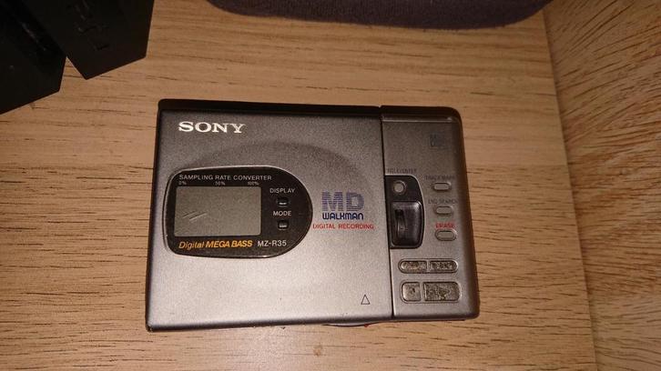 Sony MD Walkman Digital Recorder MZ-R35, Audio, Tv en Foto, Walkmans, Discmans en Minidiscspelers, Ophalen of Verzenden