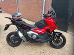 X-ADV Honda BTW verekenbaar  rood /grijs, Motoren, Motoren | Honda, 750 cc, Scooter, Particulier, Meer dan 35 kW