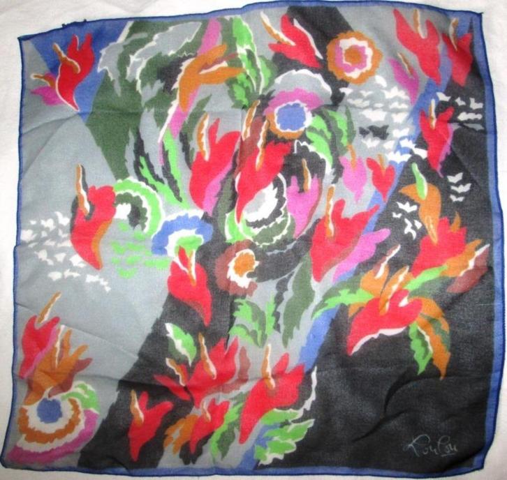Dames sjaaltje shawl van Lou Lou Cacharel jaren 80-90, Kleding | Dames, Mutsen, Sjaals en Handschoenen, Gedragen, Sjaal, Maat 46/48 (XL) of groter