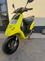 ⭐️Piaggio typhoon 50cc 2 takt 8513 kilometer⭐️, Fietsen en Brommers, Scooters | Overige merken, Ophalen, Zo goed als nieuw