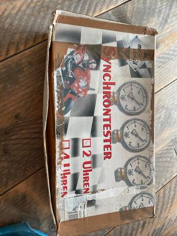 Synchronisatie Klokken Set beschikbaar voor biedingen