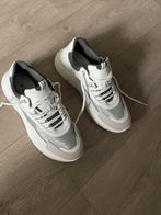 Sport schoenen Maat 39, Kleding | Heren, Schoenen, Ophalen of Verzenden, Zo goed als nieuw, Sportschoenen