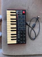 Akai mpk mini, Muziek en Instrumenten, Midi-apparatuur, Ophalen of Verzenden, Zo goed als nieuw