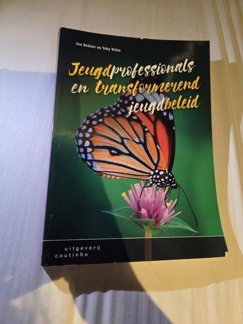 Jeugdprofessionals en transformerend jeugdbeleid 97890469057, Boeken, Studieboeken en Cursussen, Zo goed als nieuw, HBO, Beta