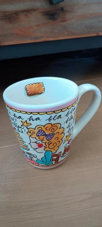 Blond Amsterdam Mok beschikbaar voor biedingen