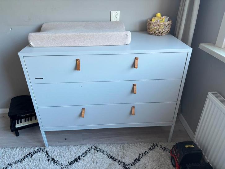 Kidsmill commode amy breed met bladvergoter, Kinderen en Baby's, Kinderkamer | Commodes en Kasten, Zo goed als nieuw, 90 tot 105 cm