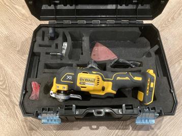DeWalt Multitool DCS355 incl koffer en accessoires beschikbaar voor biedingen